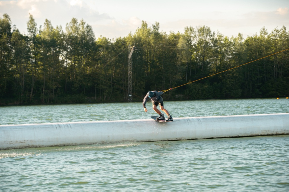 Wakeboarder auf der Box